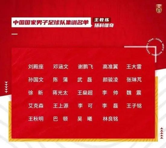 双乳被两个男人吮