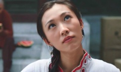 岳双腿间已经湿成一片视频